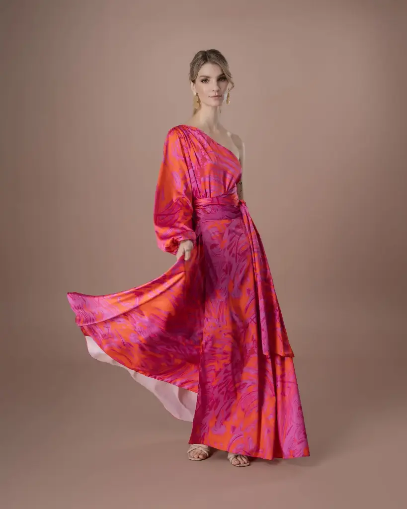 0103 - Vicky Tcherasi - Una manga estampado batola 