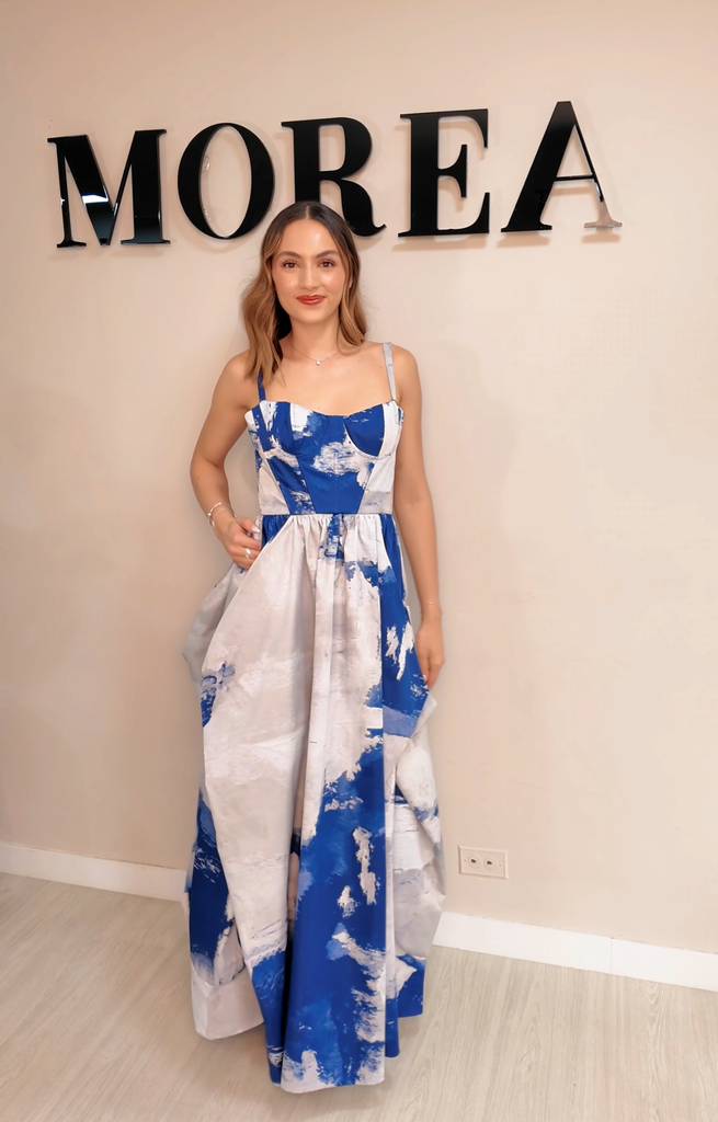 554 - Wayra Azul Blanco Maria Elena Villamil 