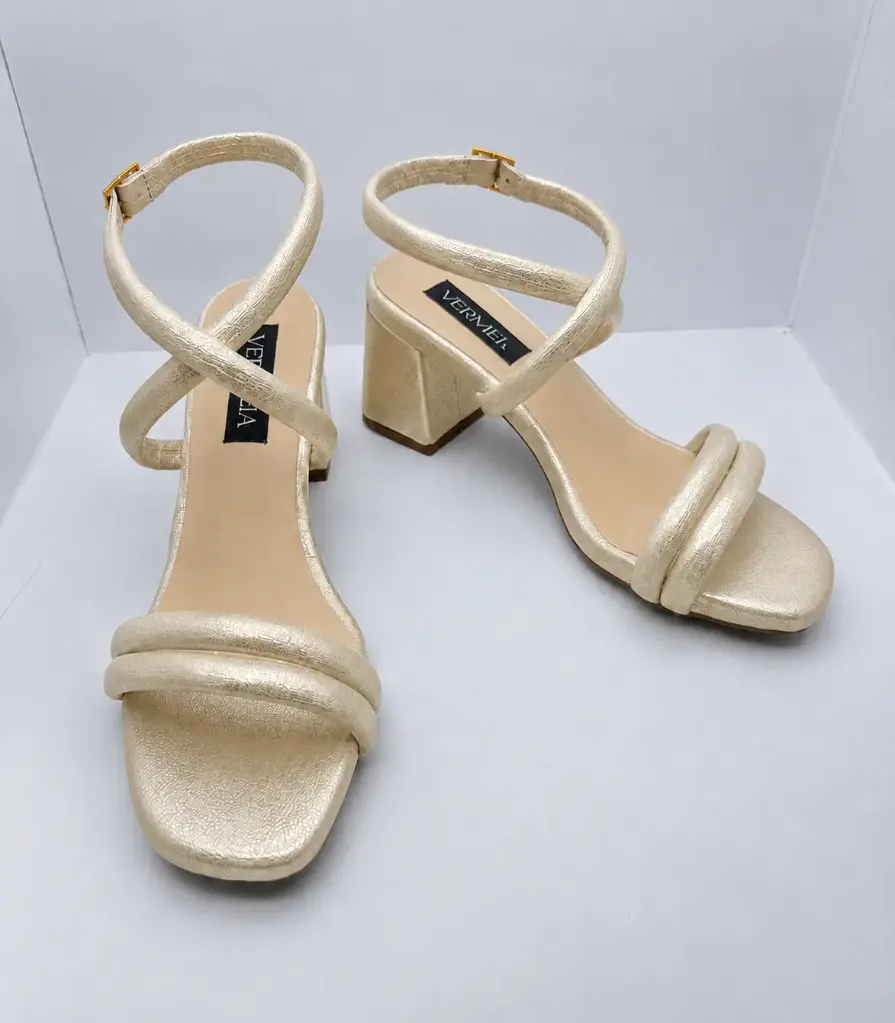 Tacones destellos dorado mate Venta