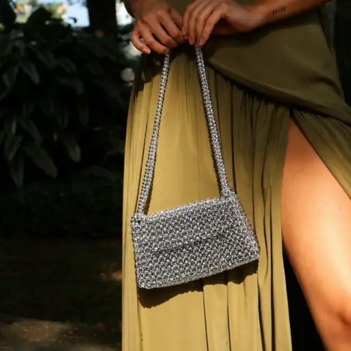 0814 - Cartera plateada murano correa ajustable