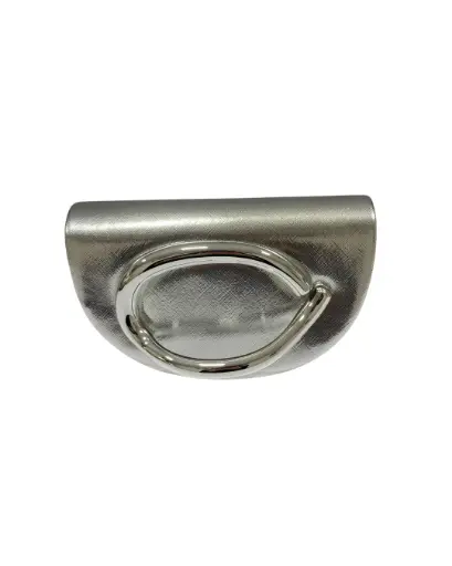 0878 - Cartera media luna plateada aplique