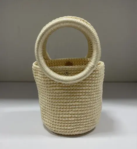 0905 - Cartera aro perla