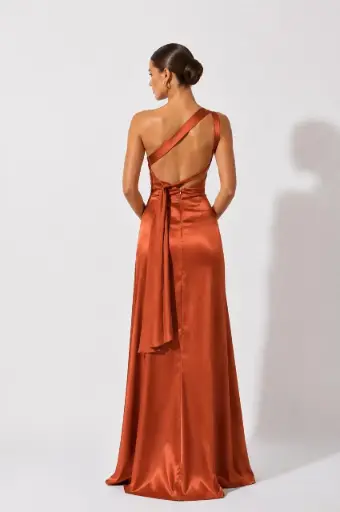 0665 - Aleja naranja broche dorado espalda descubierta