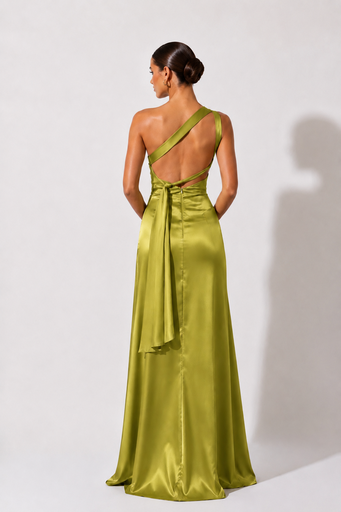 0666 - Aleja amarillo pistacho broche dorado espalda descubierta